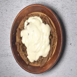 فتة قشطة